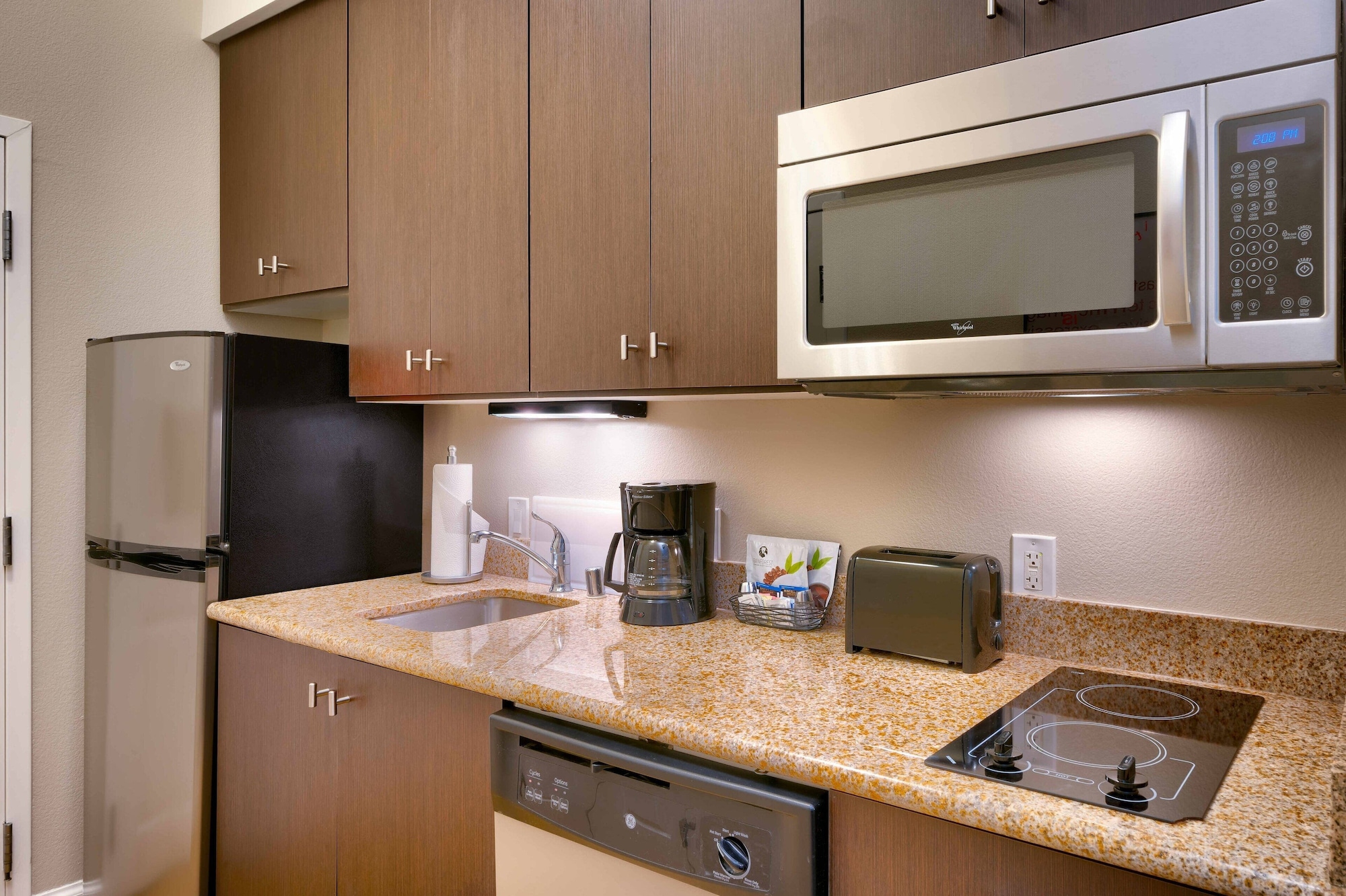 استوديو بسريرين كوين لذوي الإعاقة، Towneplace Suites Elko 7/8