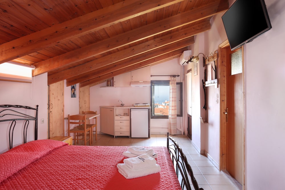 Monemvasia Green Apartments 33/60