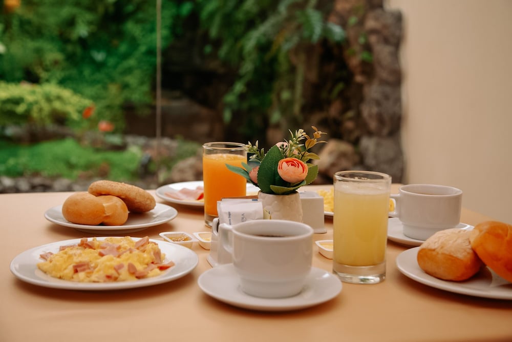 Hotel Carrera Ex Thunderbird Hotels Carrera 46/64