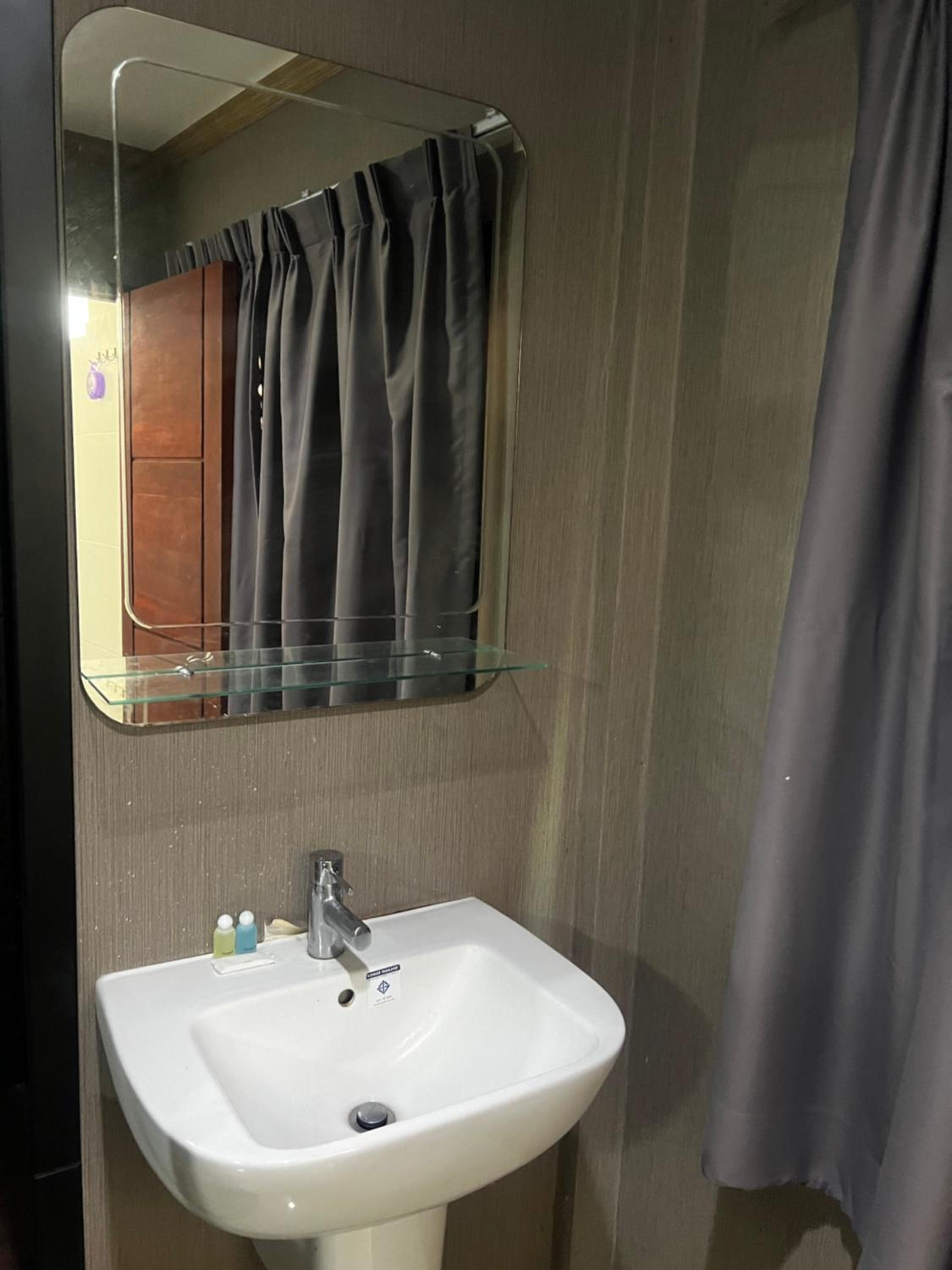 Apsara INN Pattaya, Thailand 52/57