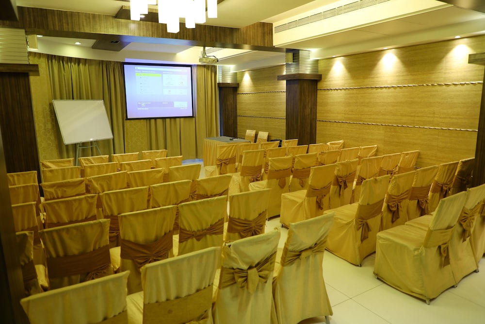 Hotel Alka Residency 41/50