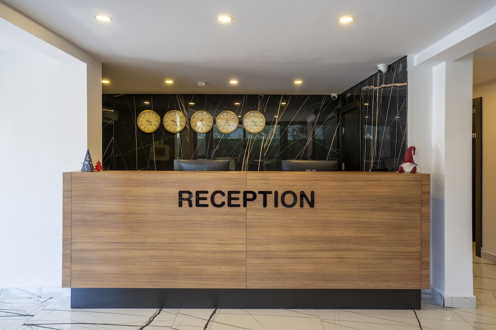 Irenic Hotel 8/49