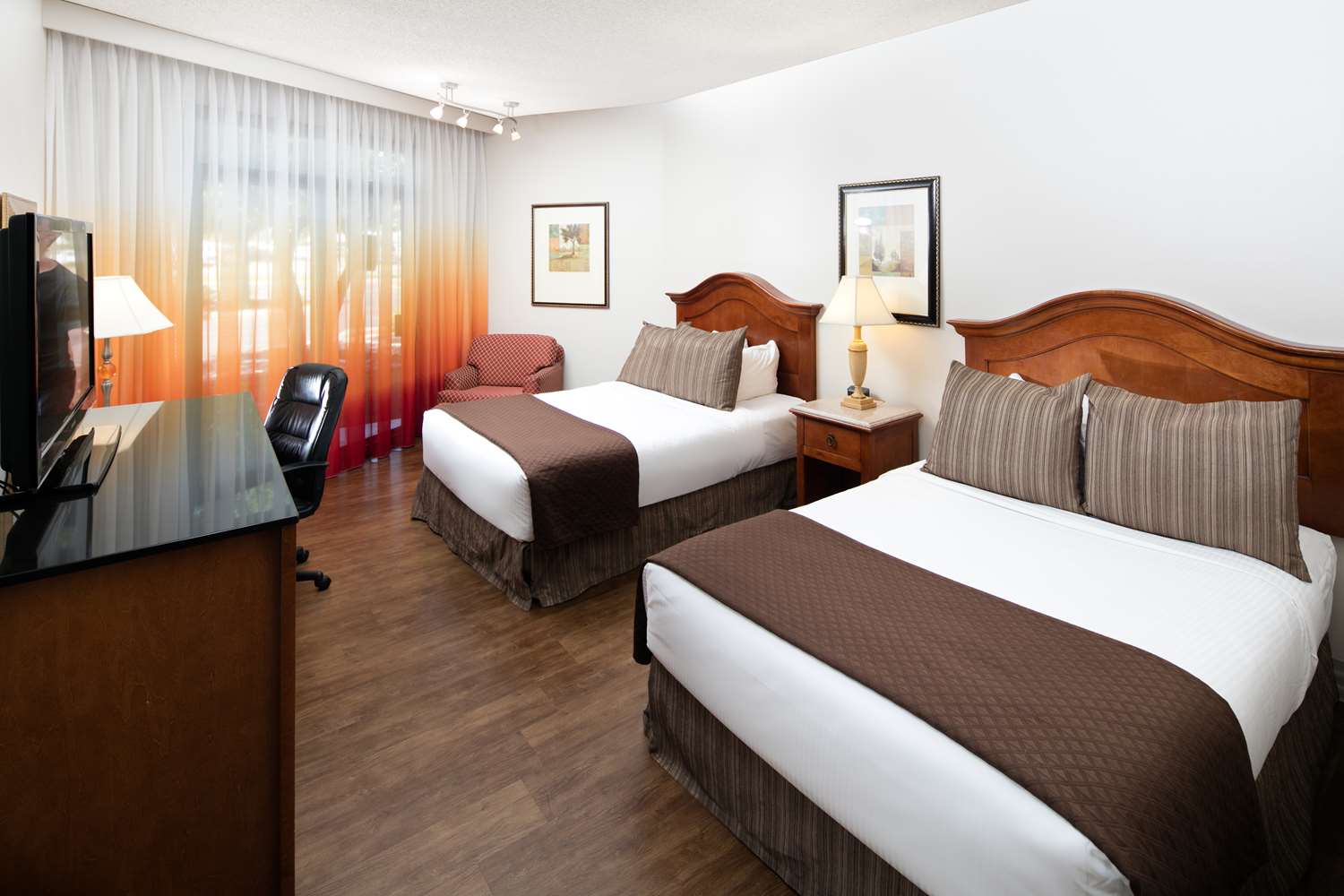 ROOM, 2 DOUBLE BEDS, POOL SIDE