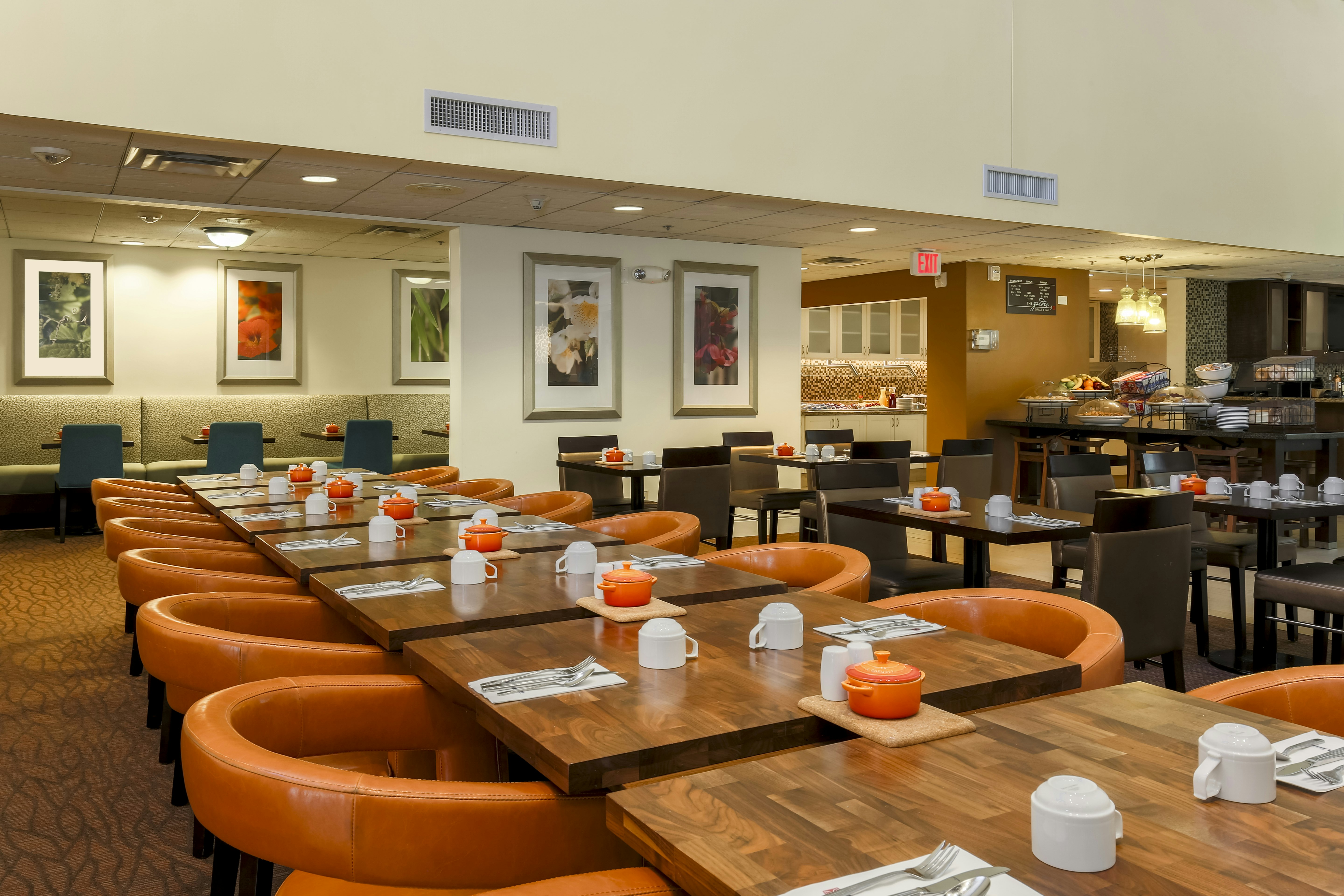 Hilton Garden Inn Dallas/Market Center 36/53
