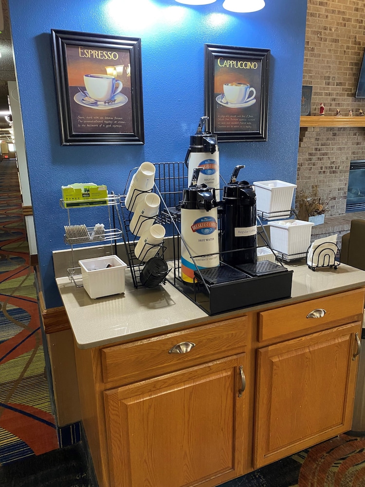 Baymont by Wyndham Marshalltown 21/26