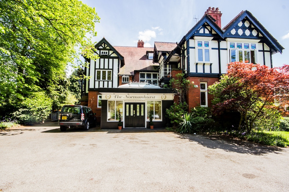 Normanhurst Hotel 3/50