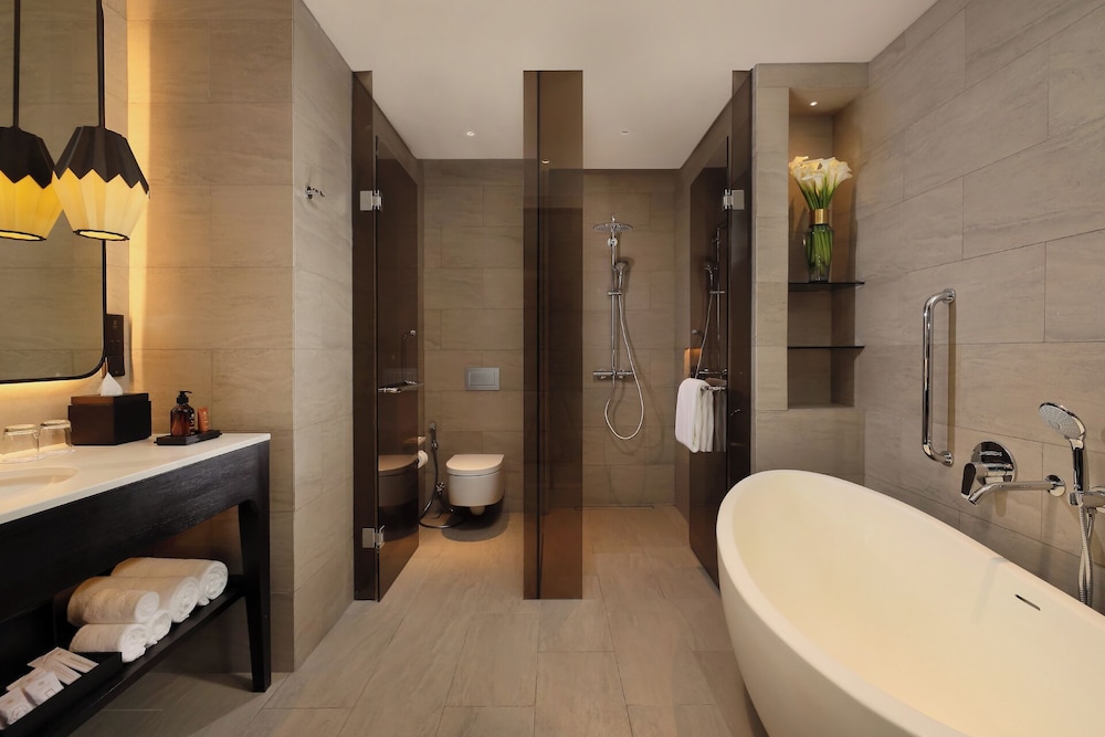Padma Hotel Semarang 38/39