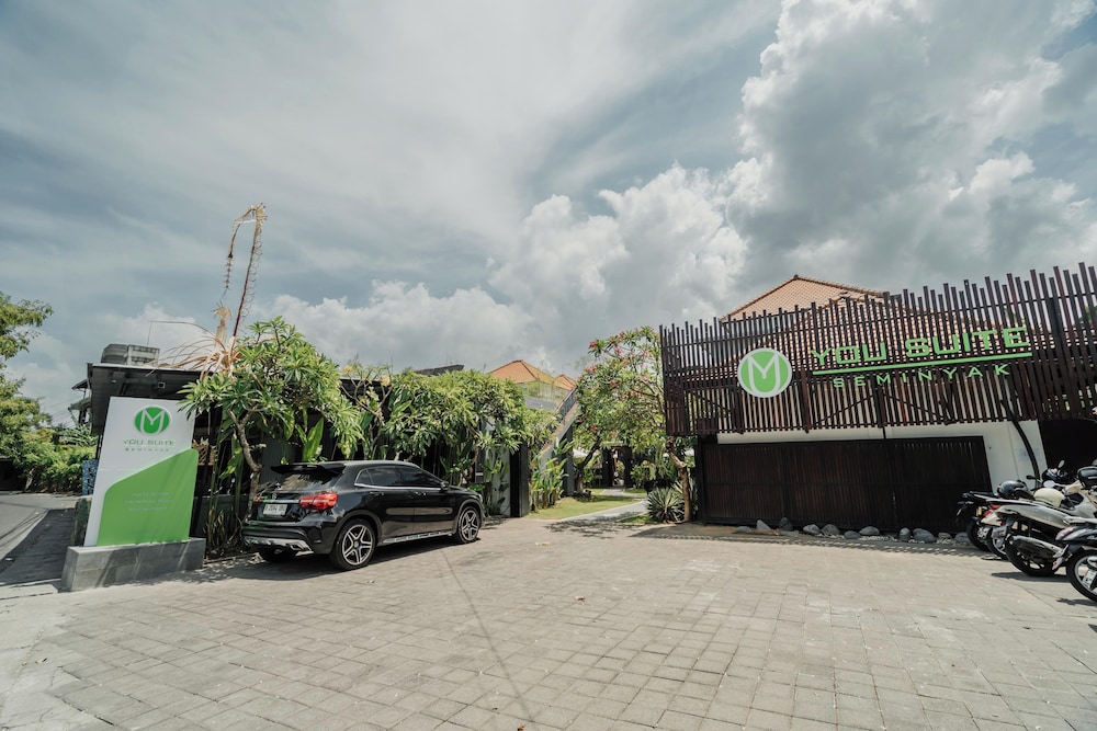 You Suite Seminyak 20/31
