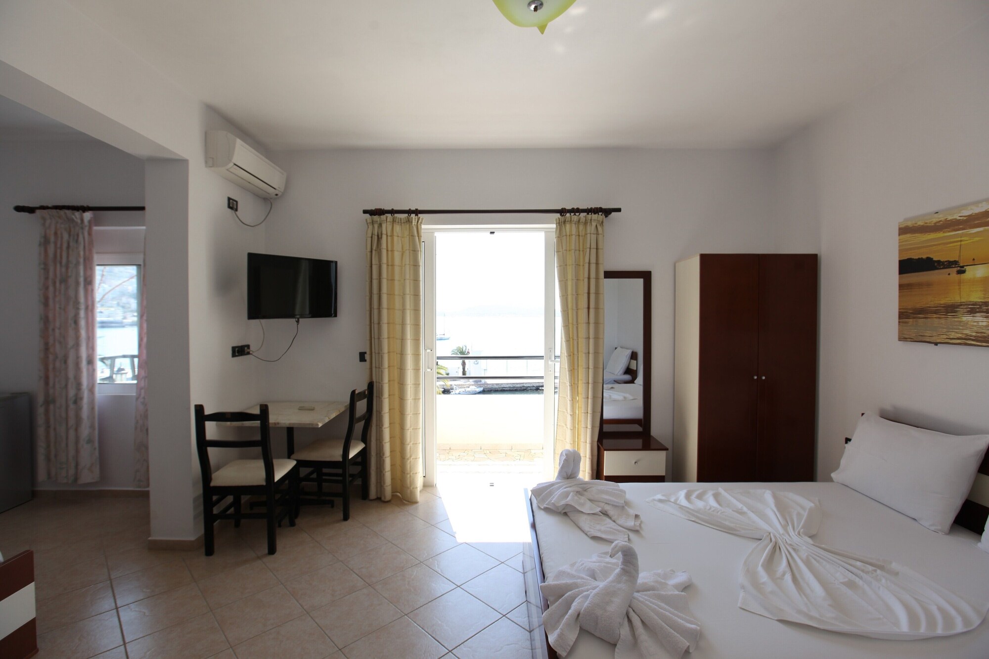 ROOM, DOUBLE BED, BALCONY