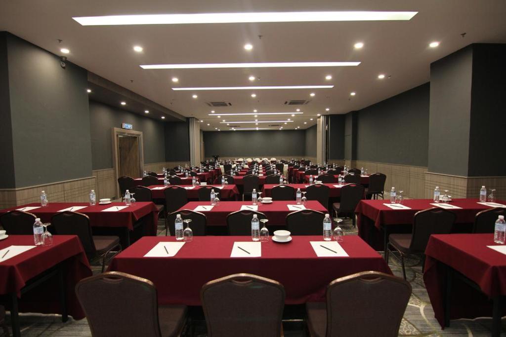 Nexus Business Suite Hotel 37/50