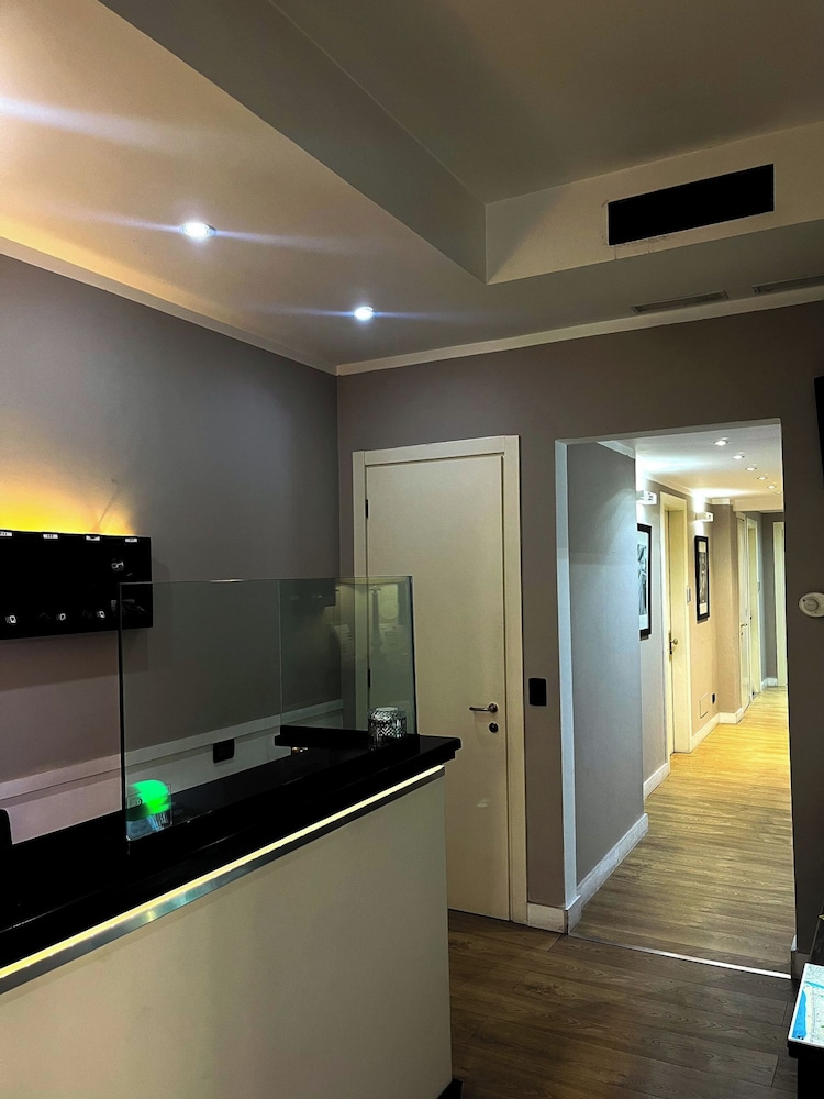 Gardenia Hotel 6/50
