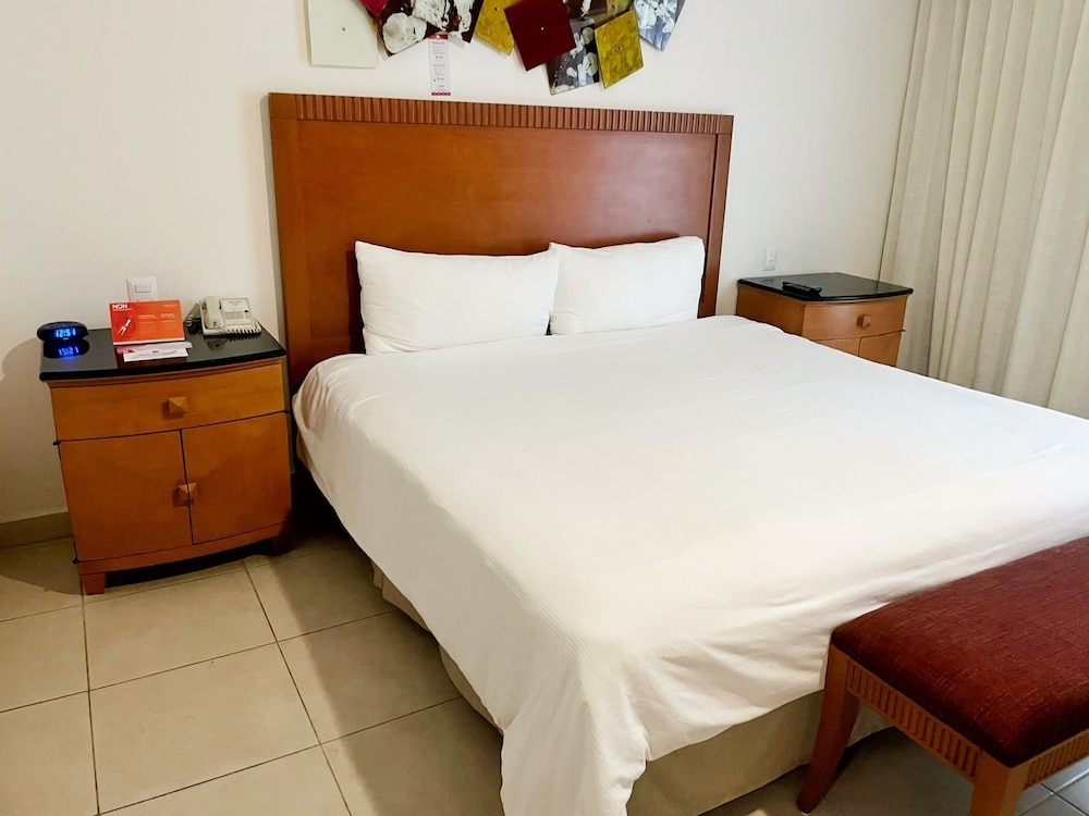 Ambiance Suites by Kavia 13/50