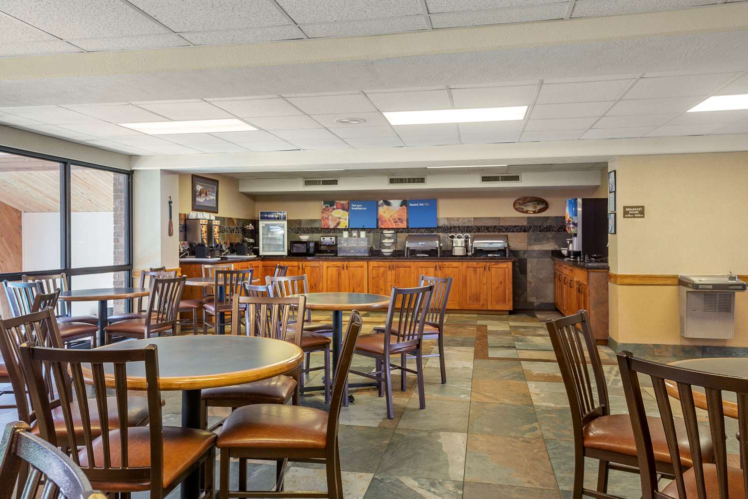 Comfort Inn at Thousand Hills 29/39