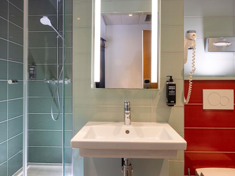 Ibis Styles Paris Gare Saint Lazare 44/46