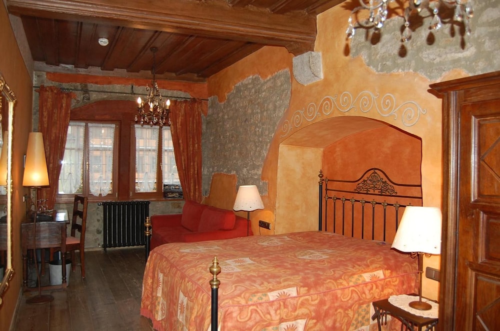 Historik Gotisches Haus Garni 18/71