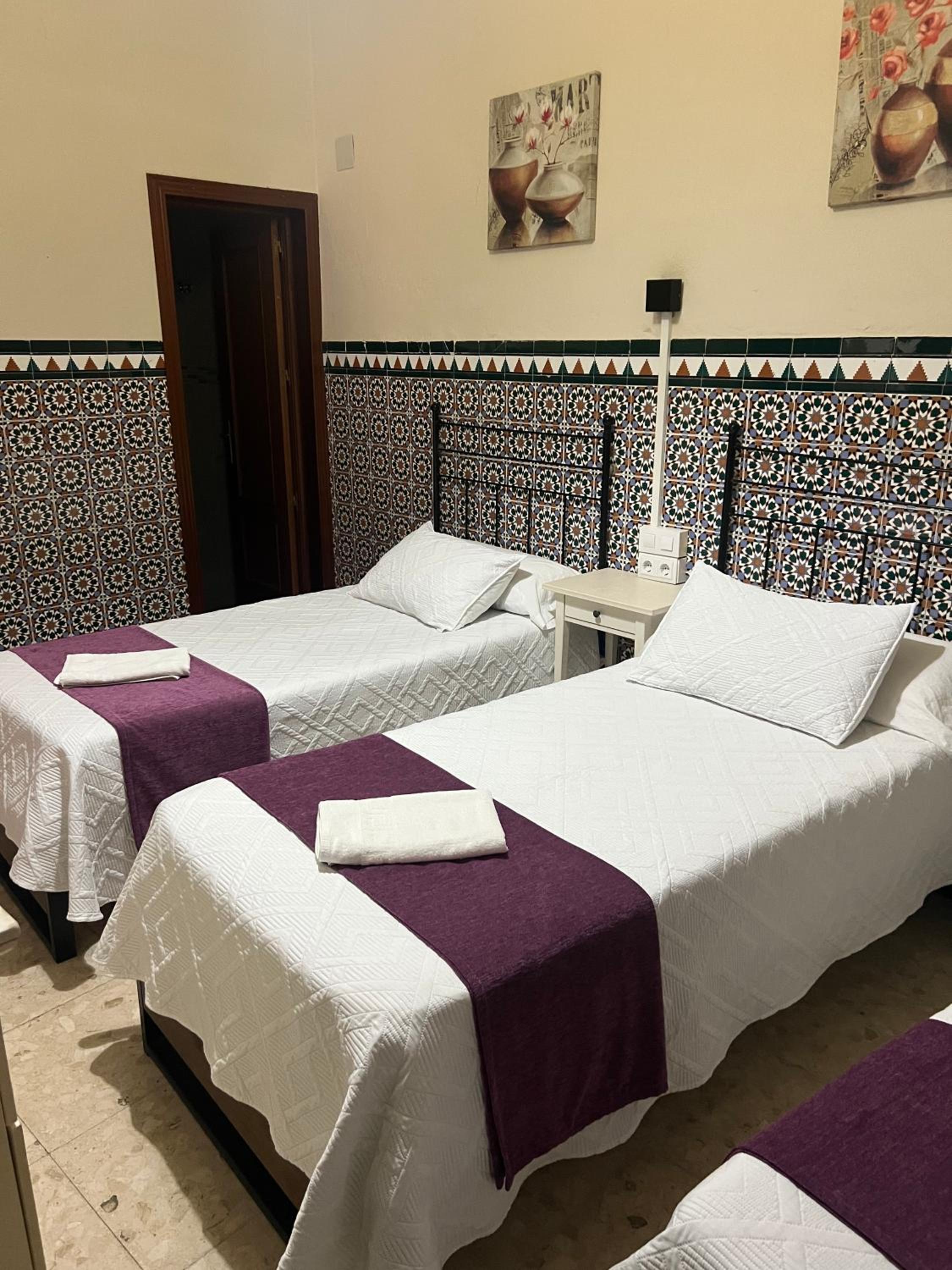Room, Triple, Private Bathroom