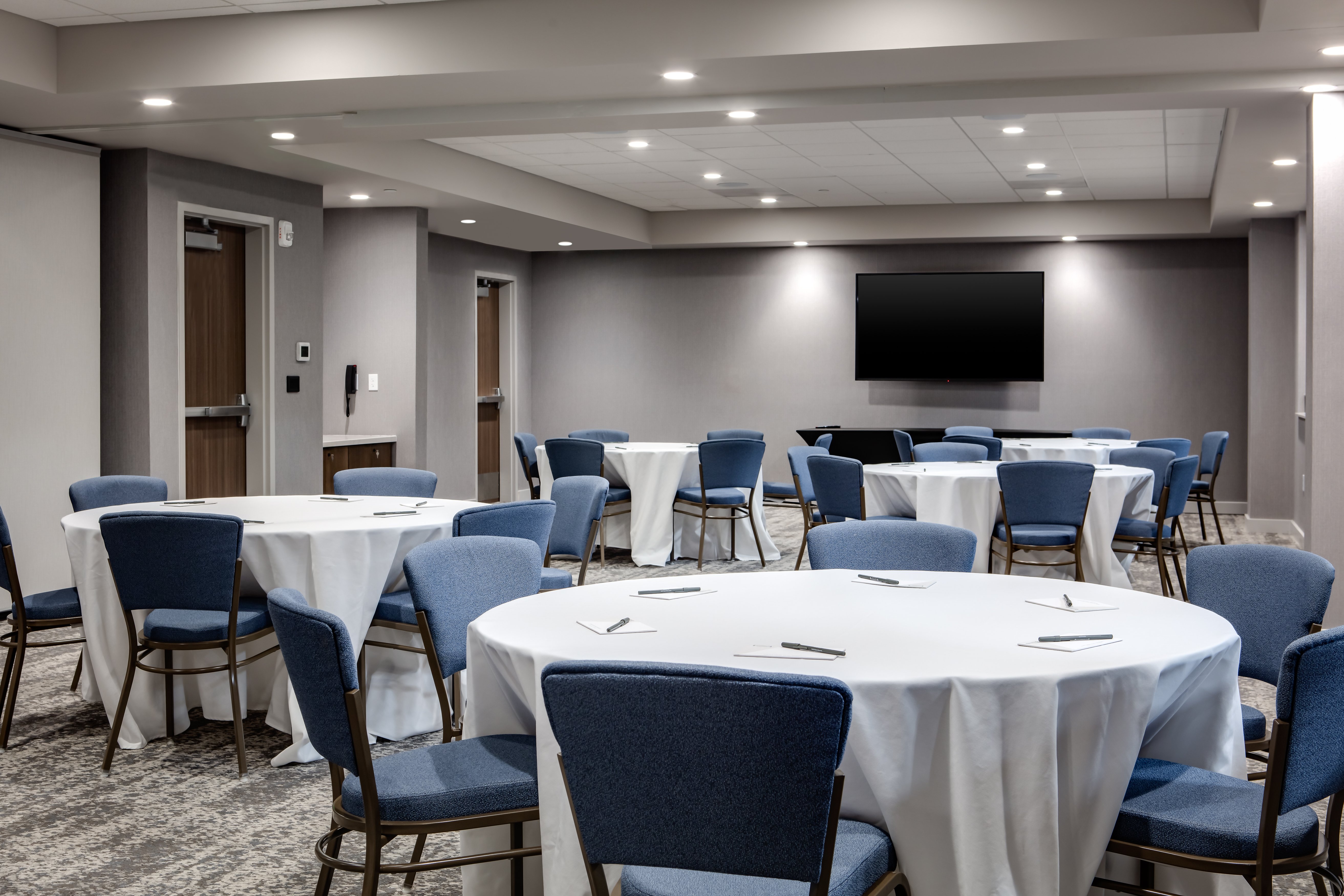Staybridge Suites Iowa City Coralville 43/50