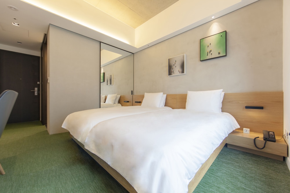 Stay B Myeongdong 12/50