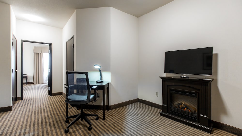 Holiday Inn Express Hotel Suites Oklahoma City Nw Quail Springs 65/76