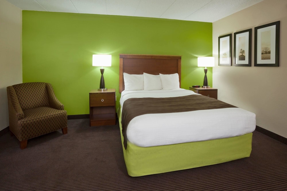 Americinn By Wyndham Little Falls 13/21