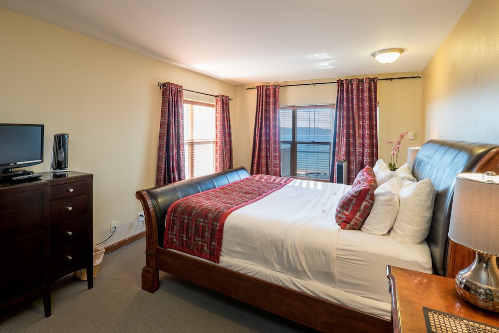 Camano Island Inn 14/67