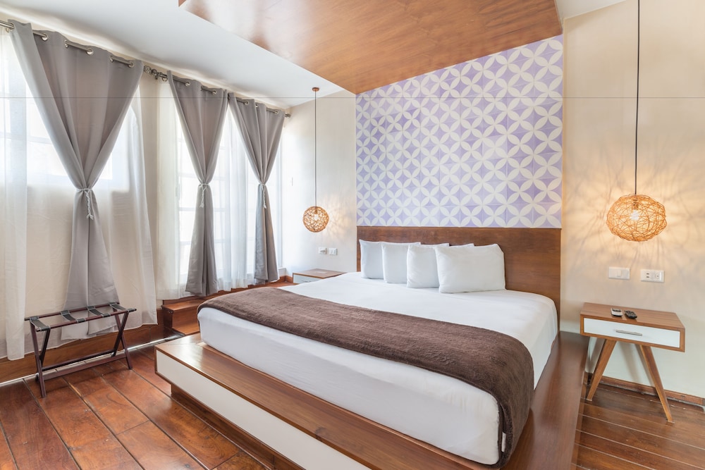 LOFT, LUXURY