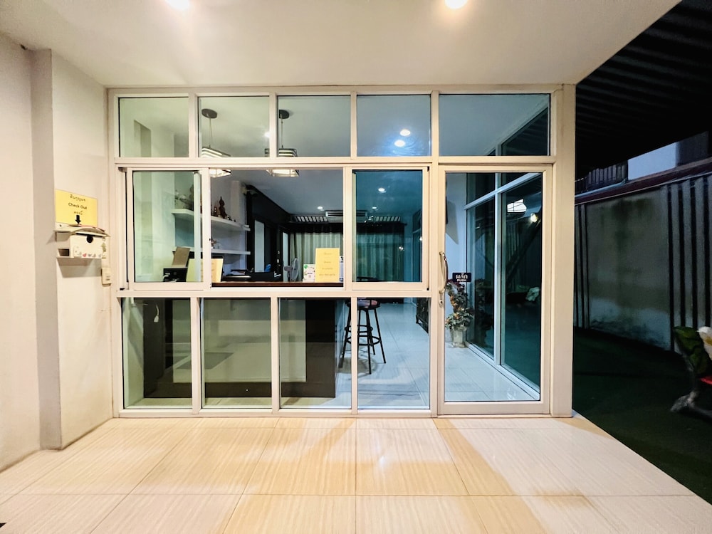 Inn Kham Apartment 47/47