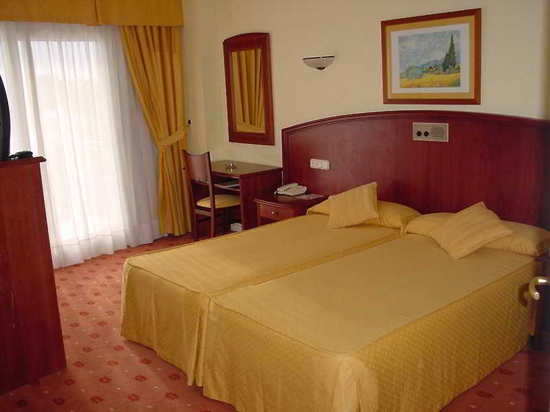 HOTEL INFFINIT SANXENXO PLAYA 8/16