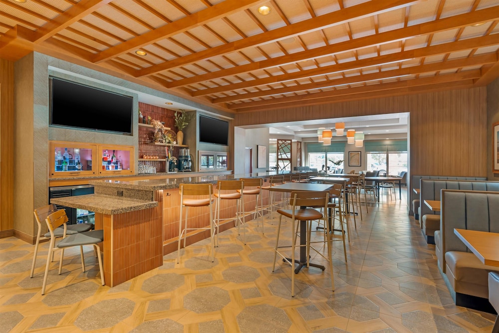 Drury Inn and Suites Fort Myers 32/49