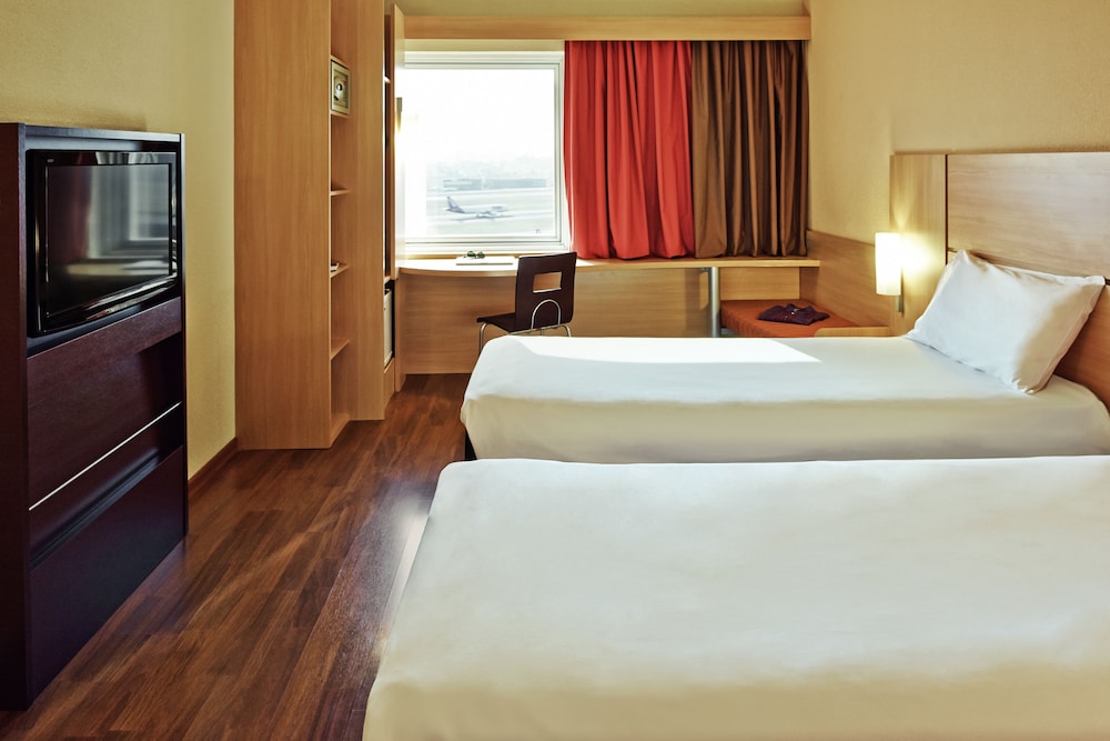 Ibis Sao Paulo Interlagos 19/76