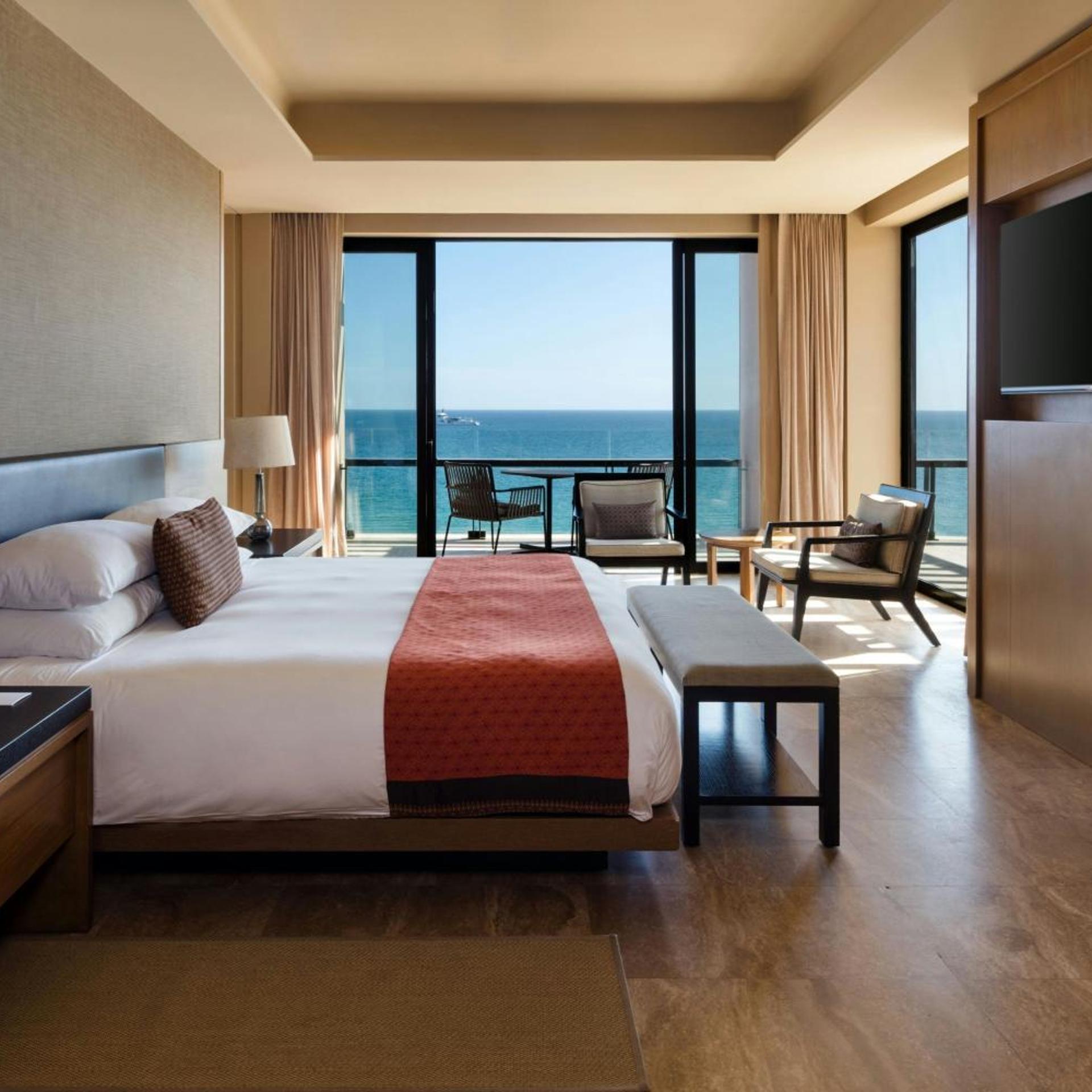 Suite, King Bed, Ocean Front