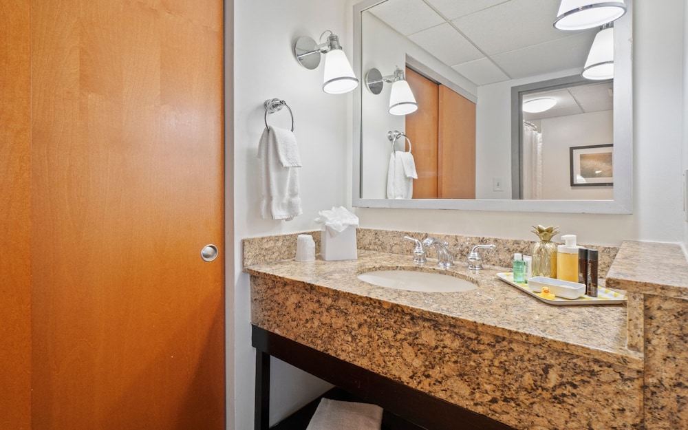 Four Points by Sheraton Charlotte 49/55