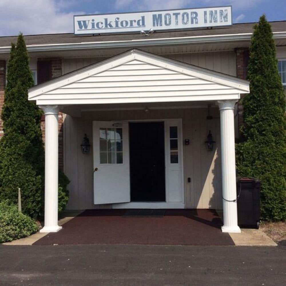 Wickford Motor Inn 5/53