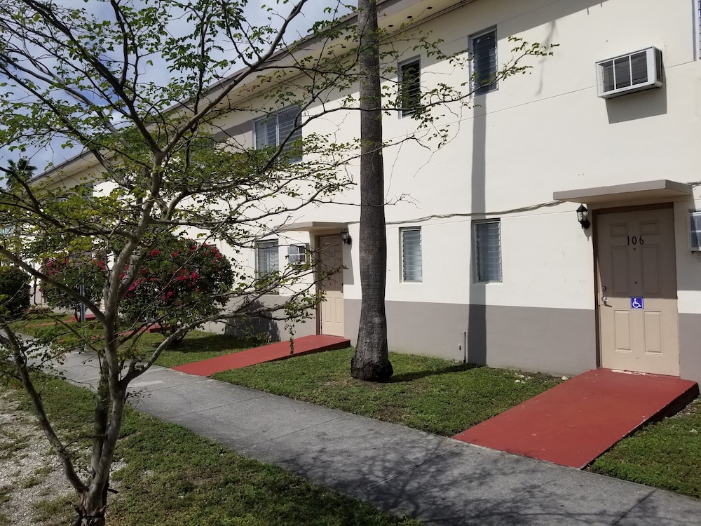 Parkway Inn Airport Motel 46/56