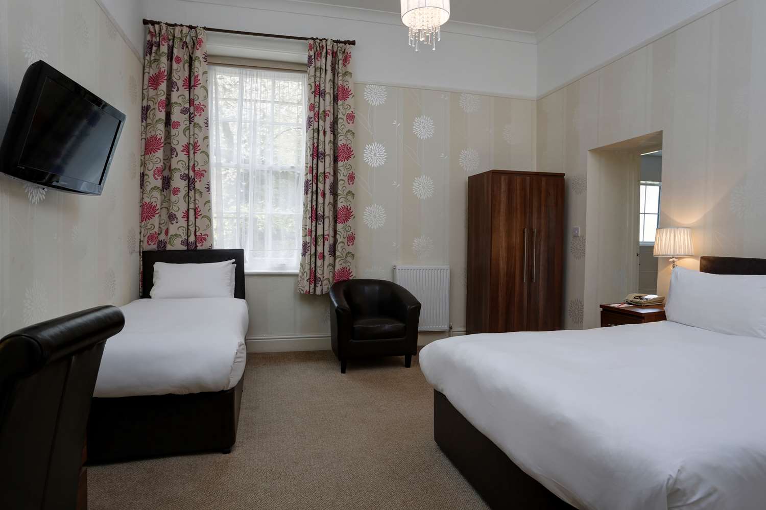 Standard, 1 Double and 1 Single Bed