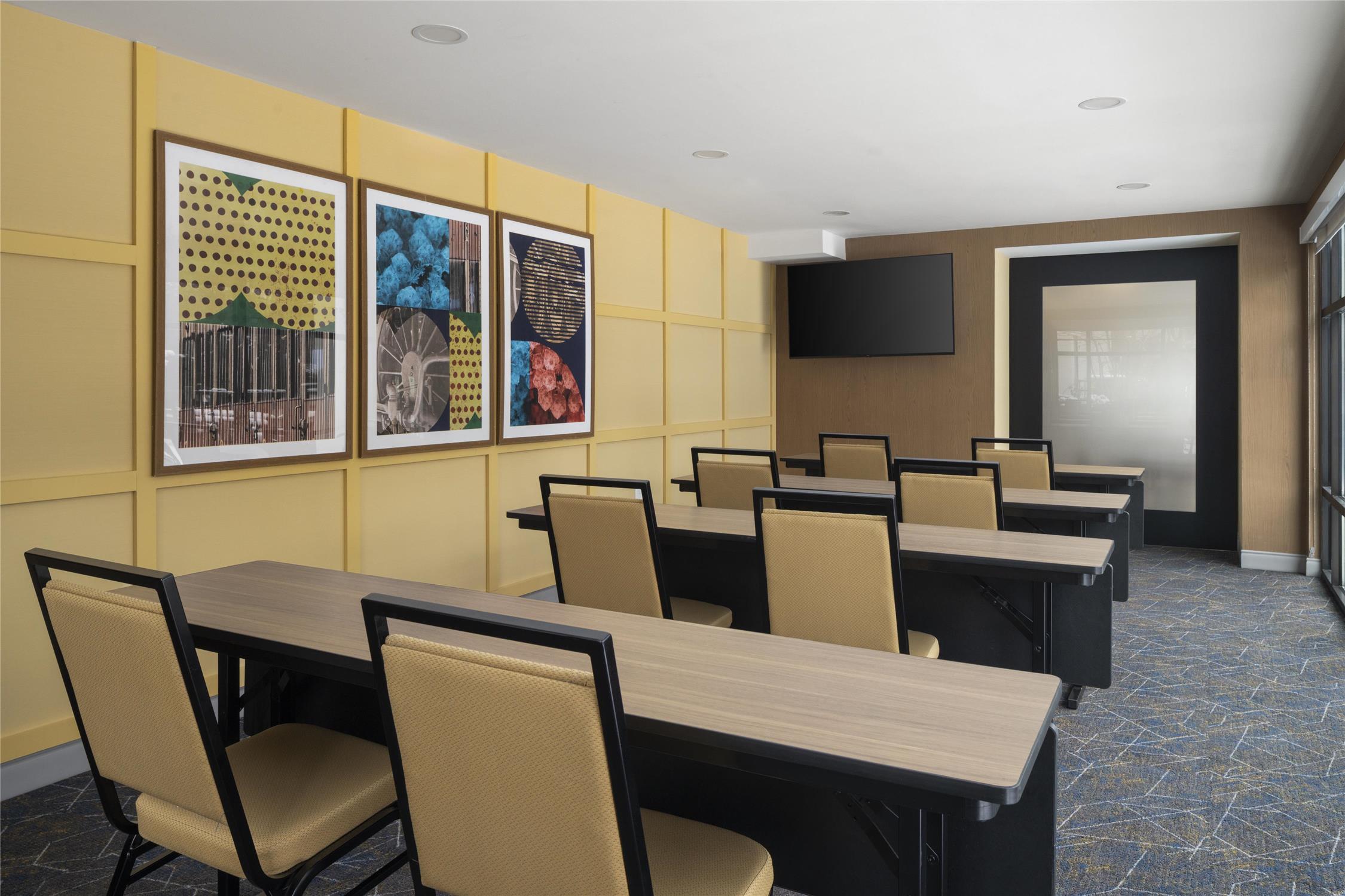 Hampton Inn York 48/53
