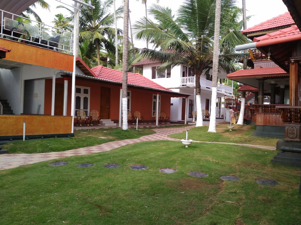 Black Beach Resort 26/32