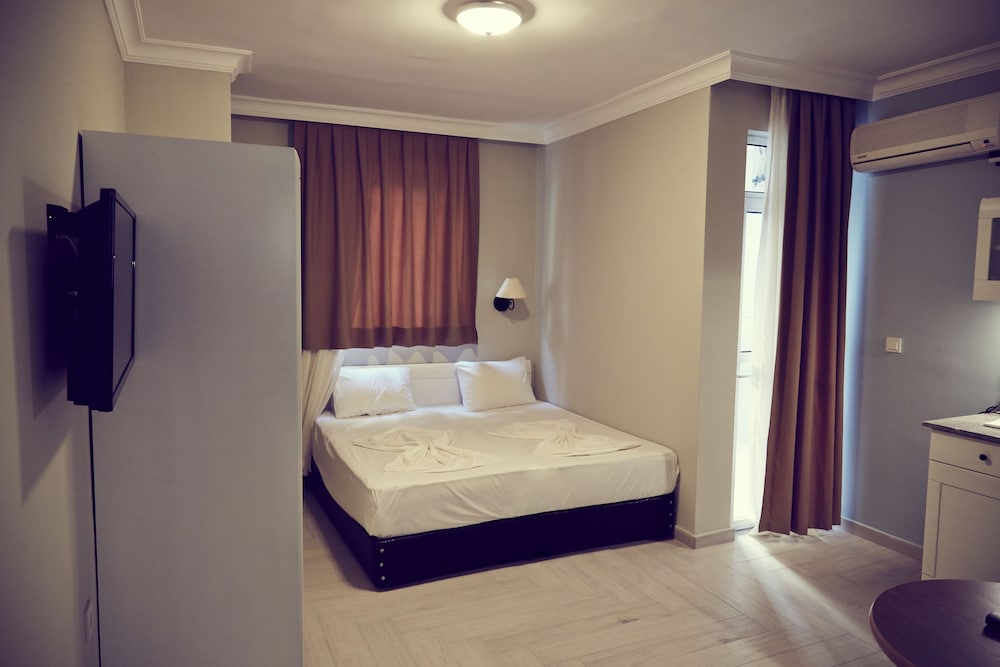 Two Seas Hotel 18/50