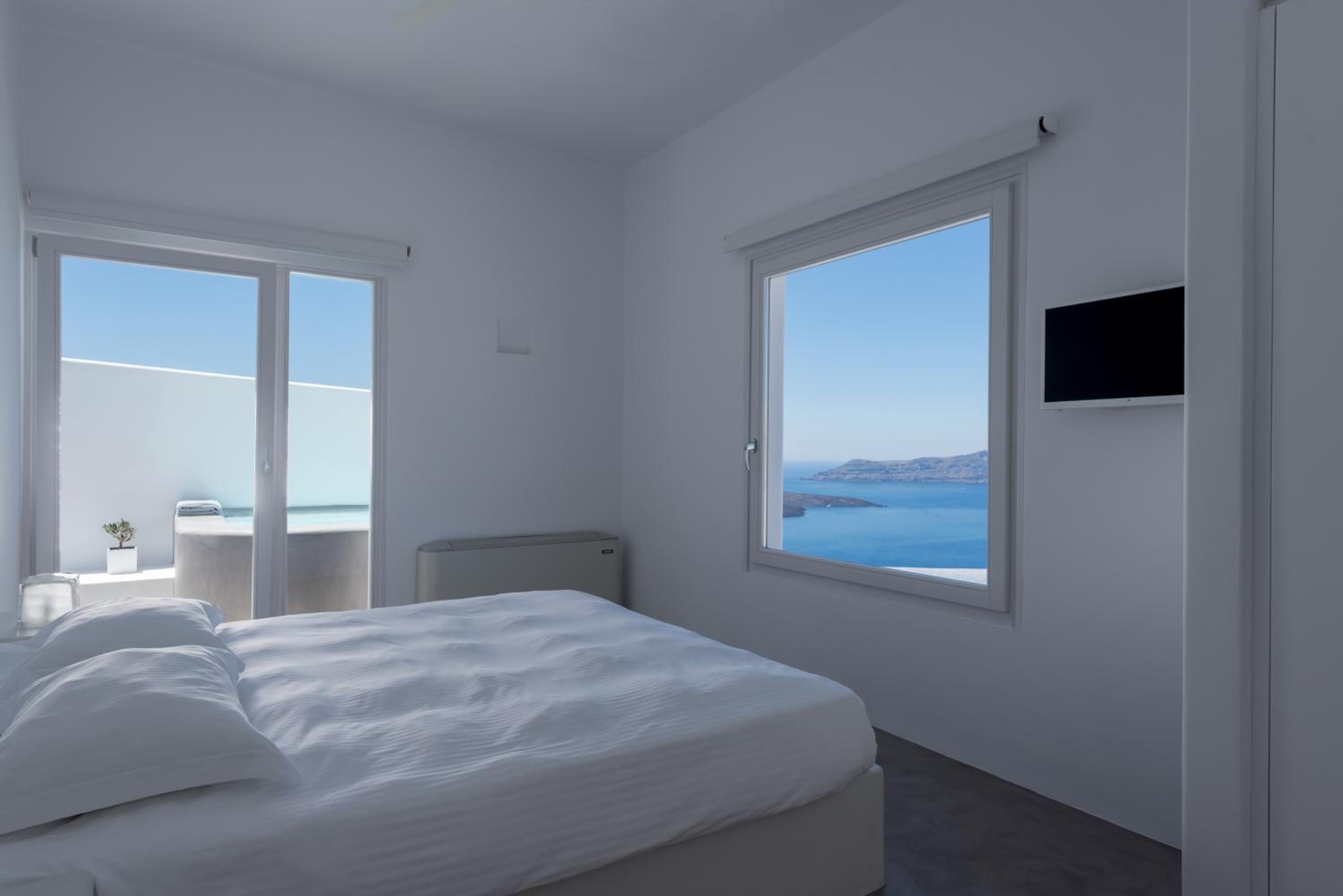 1 Bedroom, Cave, Villa, Caldera View, 2 Jetted Tub