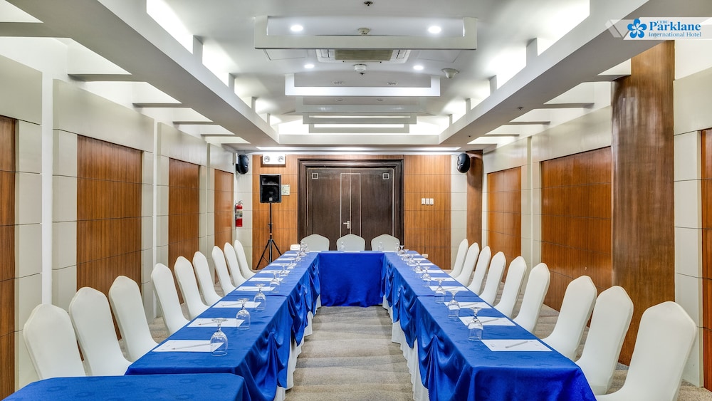 Cebu Parklane International Hotel 44/50