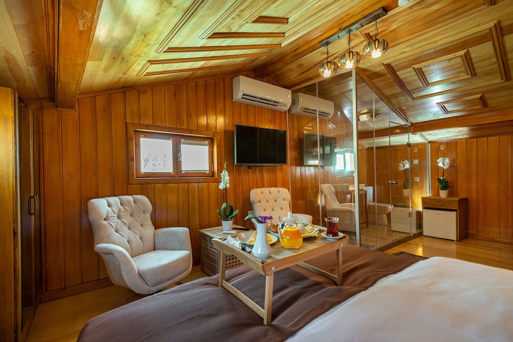 Wonder Wood Hotel 45/59