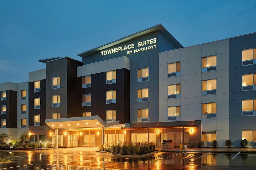 TownePlace Suites by Marriott Lansing North 2/43