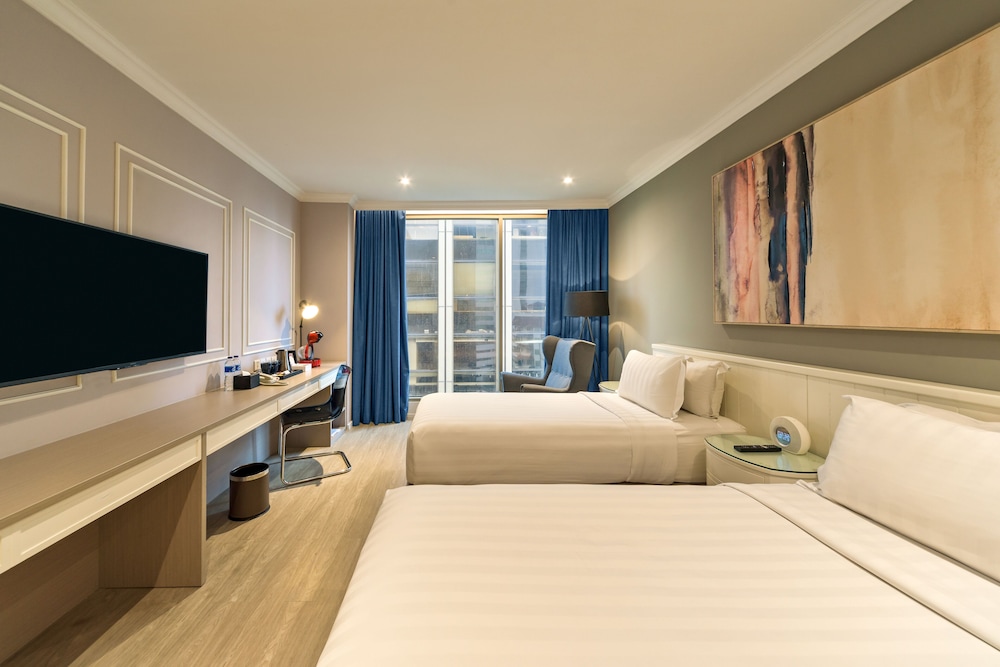 GRAND, EXECUTIVE, TWIN BEDS