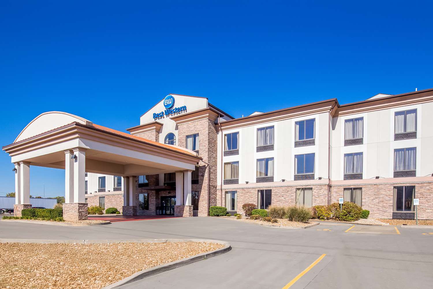 Best Western St. Louis Airport North Hotel & Suite 19/19