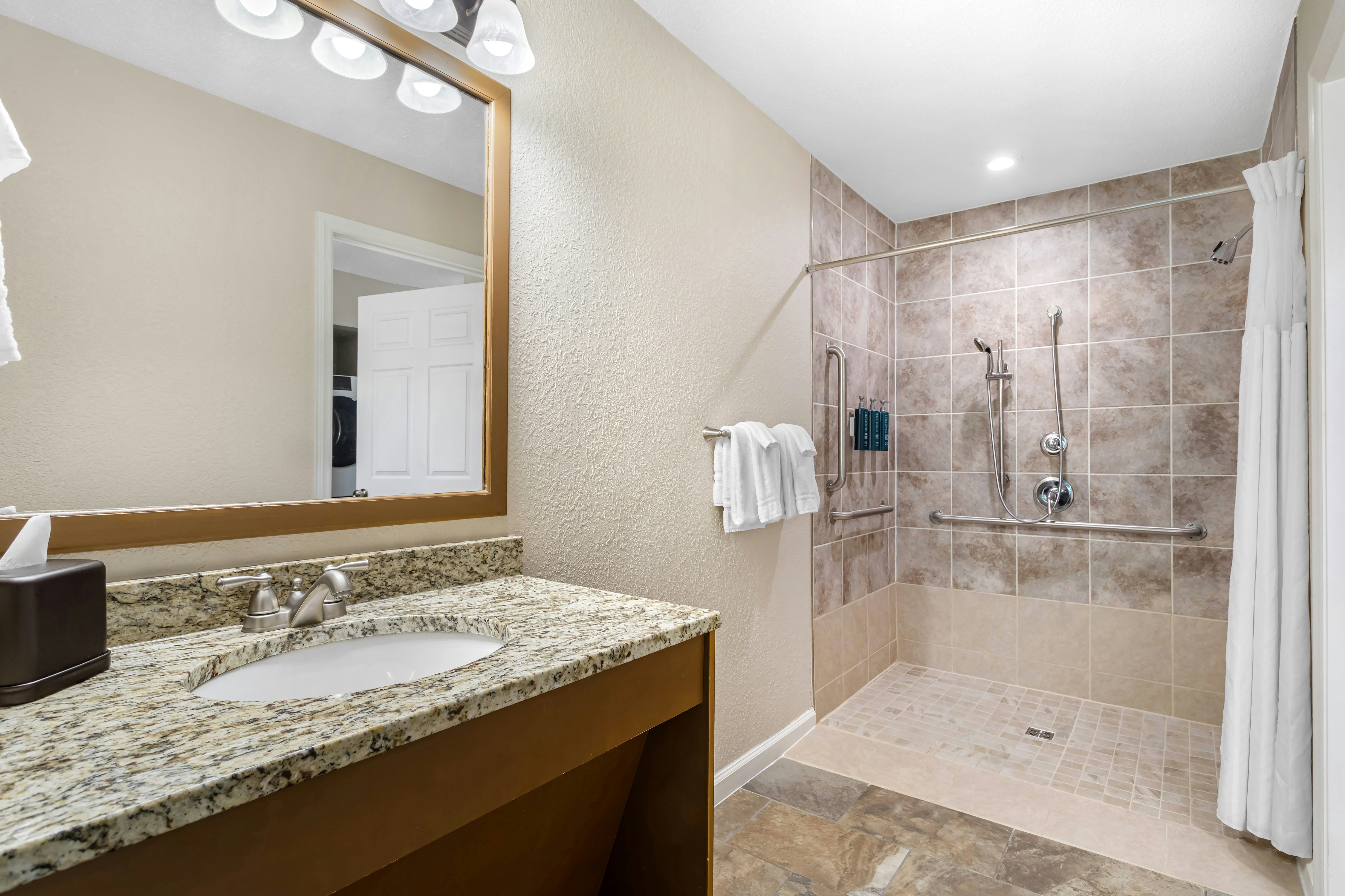 Hilton Vacation Club MountainLoft Gatlinburg 42/42
