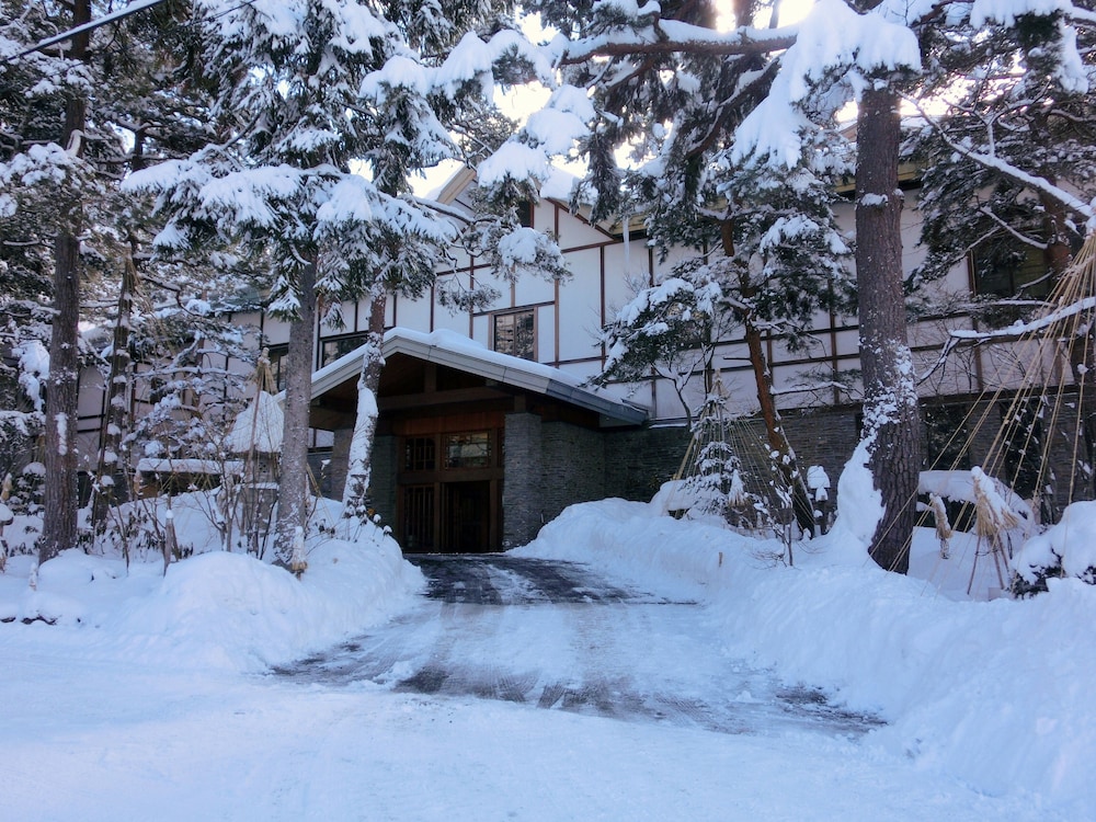 Kanbayashi Hotel Senjukaku 58/59