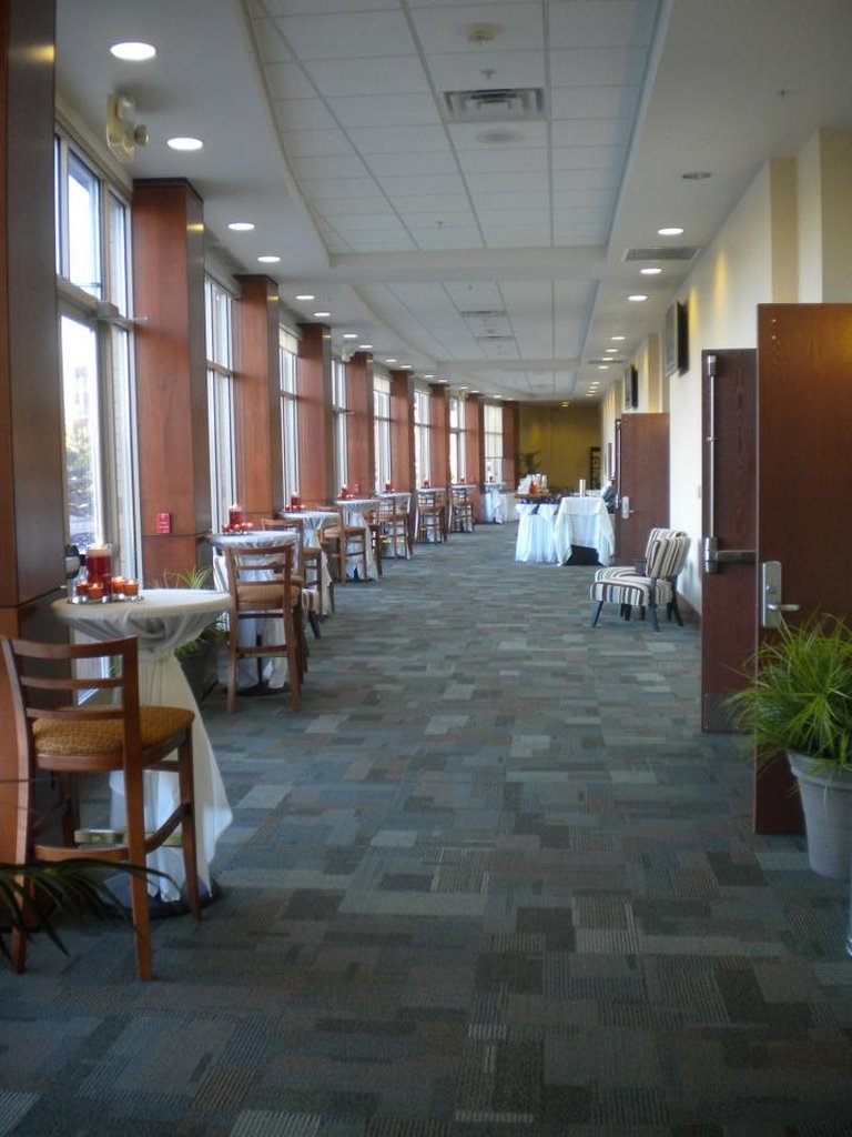 Holiday Inn Madison At The American Center 36/76