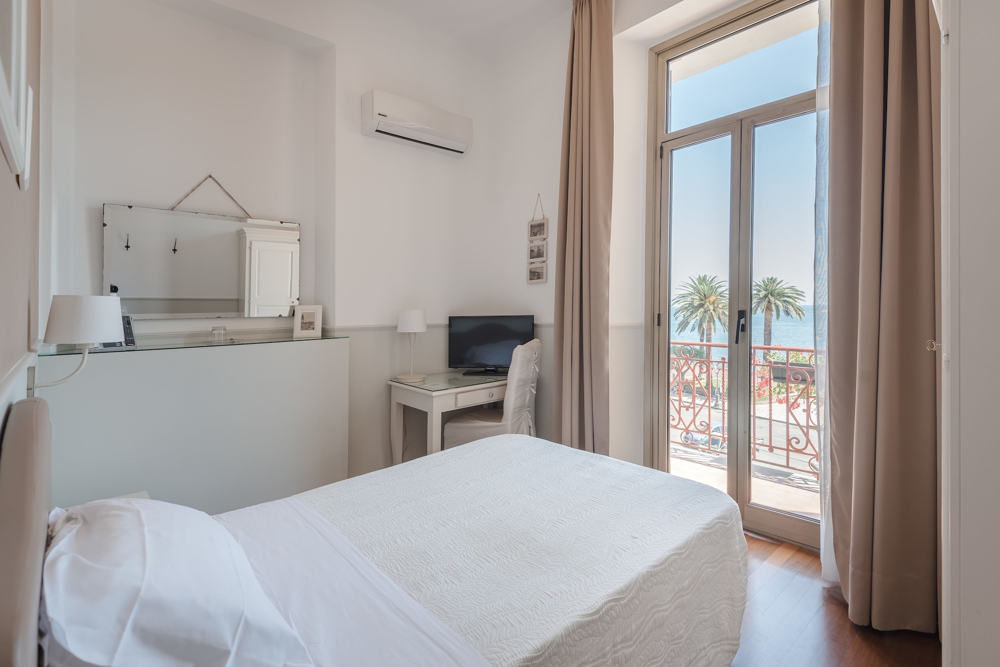 ROOM, SINGLE, SEA VIEW