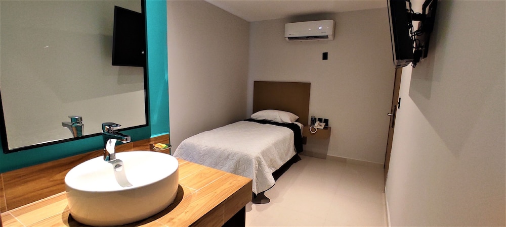 Hotel Kavia Mazatlan 50/50