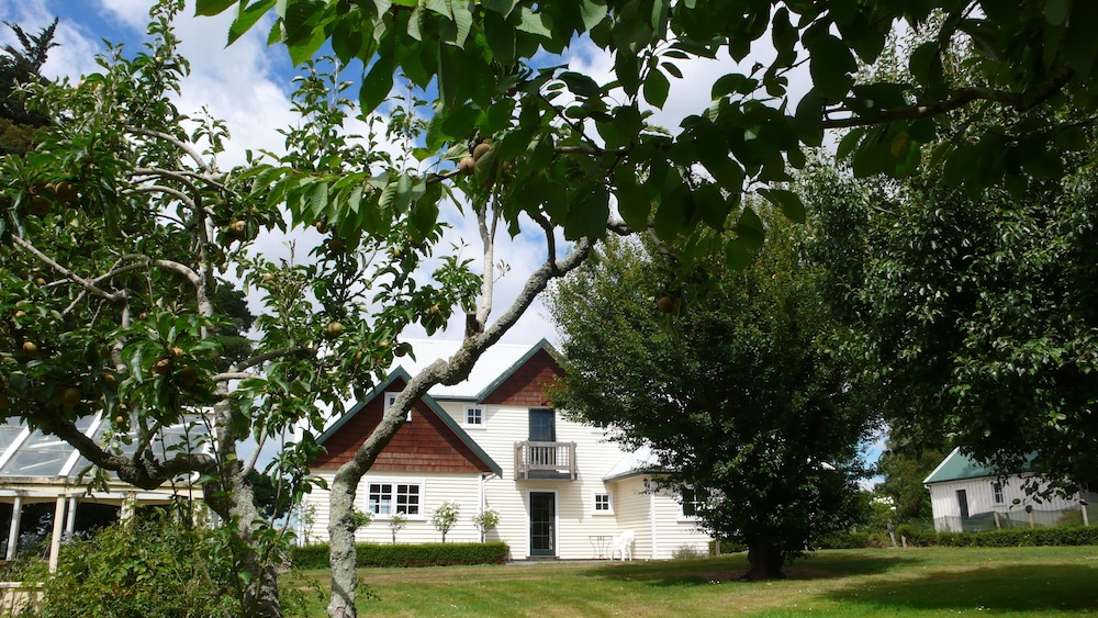 GUNYAH COUNTRY ESTATE 44/50